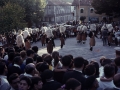 Desfile de hacheros por las calles de Hondarribia el día del Alarde