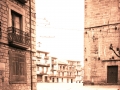 Kale Nagusia y la plaza de Armas