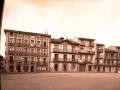 Casas en la plaza de Armas