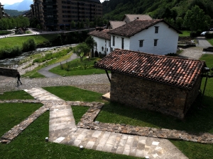 igartza32_14073949970_o