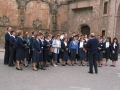 Actuación de una coral junto al claustro de la iglesia parroquial de San Miguel