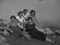 Grupo de amigas en las campas de Urbia
