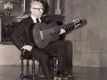 El guitarrista Narciso Yepes ofreciendo un concierto en la inauguración del auditorium del convento de Santa Ana