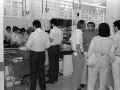 Personas haciendo la compra en el supermercado Eroski, el día de su inauguración