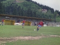 Jugadores de fútbol en el campo Azkoagain