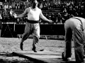 Txomin 110 kg-ko berunezko blokea altxa aurretik