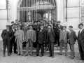 Antonio Maura en la visita que realizó a la Escuela de Armería