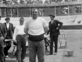 Aritza (Pedro María Churruca) con las piedras en la plaza de toros de Eibar