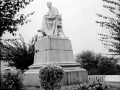 Estatua del padre Mendiburu