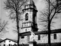 Estatua de Iparraguirre y torre de la iglesia de San Martín