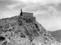 Santa Engrazia con la ermita Santa Engrazia de Aizarna en la cumbre