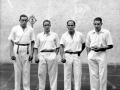 Los pelotaris Chiquito de Durango (Antonio Calzada), Chiquito de Mallavia (Pablo Berasaluce), Corono (Pablo Hernáez) y Arteondo (Juan Zabala) en el frontón Astelena de Eibar