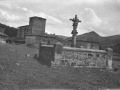 Vista de Goikolejea, antiquísima cruz de 1574.