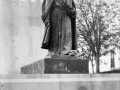 Monumento a Fray Juan de Zumárraga, primer obispo de México.