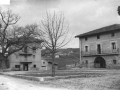 Casa Consistorial y la plaza.