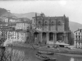 Vista parcial con la iglesia