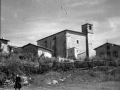 Unanu. Vista con la iglesia.