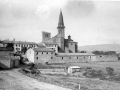 Vista con la iglesia de San Pedro.