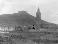 Vista con el castillo de Monjardin.