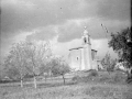 Aríñez. Vista parcial con la iglesia.