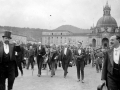 "Azpeitia. Procesion de Loyola. Presidida por el Gobernador y autoridades"