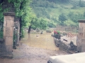 Calle y huertas cubiertas de agua