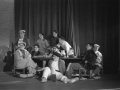 Paris; "Lau dantzak"