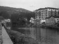 Orilla Oria rio y casas Ansorena
