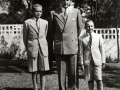 JUAN CARLOS DE BORBON JUNTO A SU PADRE Y SU HERMANO ALFONSO. (Foto 1/1)