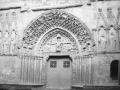 "Olite. Puerta gótica de la capilla del castillo"