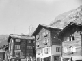 Zermatt. Bista partziala Cervino mendia atzean duela