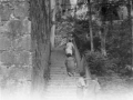 Covadonga. Penitenteak eskailerak belauniko igotzen