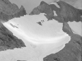 Monte perdido izoztutako laku ingurutik