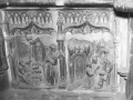 Adar-formako buru-estalkia Santo Domingoren hilobian, Santo Domingo de la Calzadan