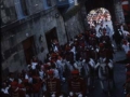 La artillería a caballo subiendo la calle Mayor a su paso por el arco de Santa María