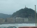 El monte Urgull visto desde la calle Sagüés en el barrio de Gros