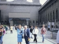 Juan San Martin y Mari Paz Ibeas delante del Museo Pergamon de Berlín