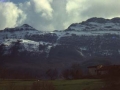 Euskal Herria. Aloña, Udanako errepidetik