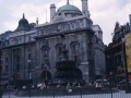 Piccadilly Circus enparantzan dagoen ´County Fire Office´eraikina