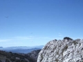 Mendien bista panoramikoa mendi gailur batetatik ikusita