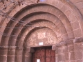 Arquivolta de la puerta románica de la iglesia de Santa María