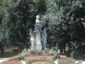Monumento al escritor navarro Francisco Navarro Villoslada