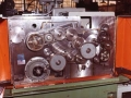 Lees Bradner konpainiaren fresatzeko eta hari ebakidura makina industrialak