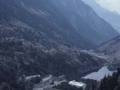 Tenako bailaran dagoen Panticosako bainuetxearen bista panoramikoa