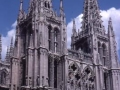 Burgosko Santa Maria La Mayor katedral gotikoko fatxada eta dorreak