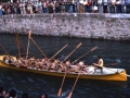 Recibimiento a la tripulación de la trainera ´San Nicolás´ de Orio a su llegada al puerto