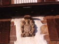 Bertizaranako armarria, Lamia ispilu eta orrazi batekin ur gainean irudikatuz