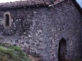 Ventana conopial y portada de la ermita de San Martin de Eibar