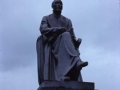 Sebastián Mendiburu idazleari monumentua Oiartzunen