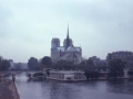 Île de la Cité irlan kokatutako Notre Dame katedralaren atzekalde-ekialdeko ikuspegia